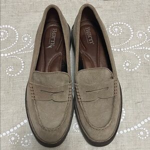 Born suede leather loafers. F75117 Like new. Size 6.5
